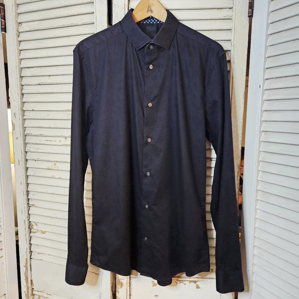 H&M Black Cotton Button Down Shirt With Contrast Cuffs Mens Slim Fit Medium